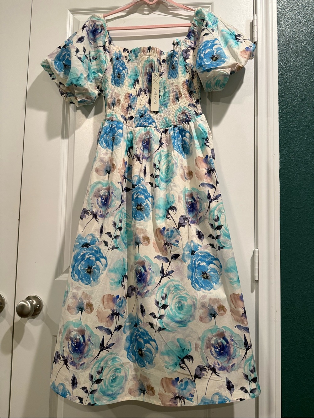 She + Sky Blue & White Floral Puff-Sleeve Smocked Midi Dress